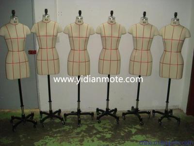东莞市伊典模特儿衣架 您值得信赖的服装展示道具供应商与服务伙伴